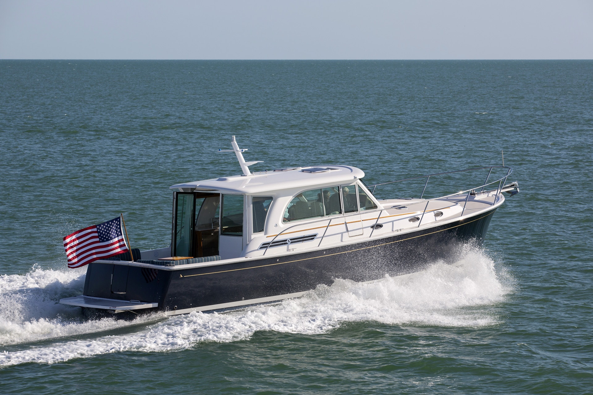 blue water yacht sales