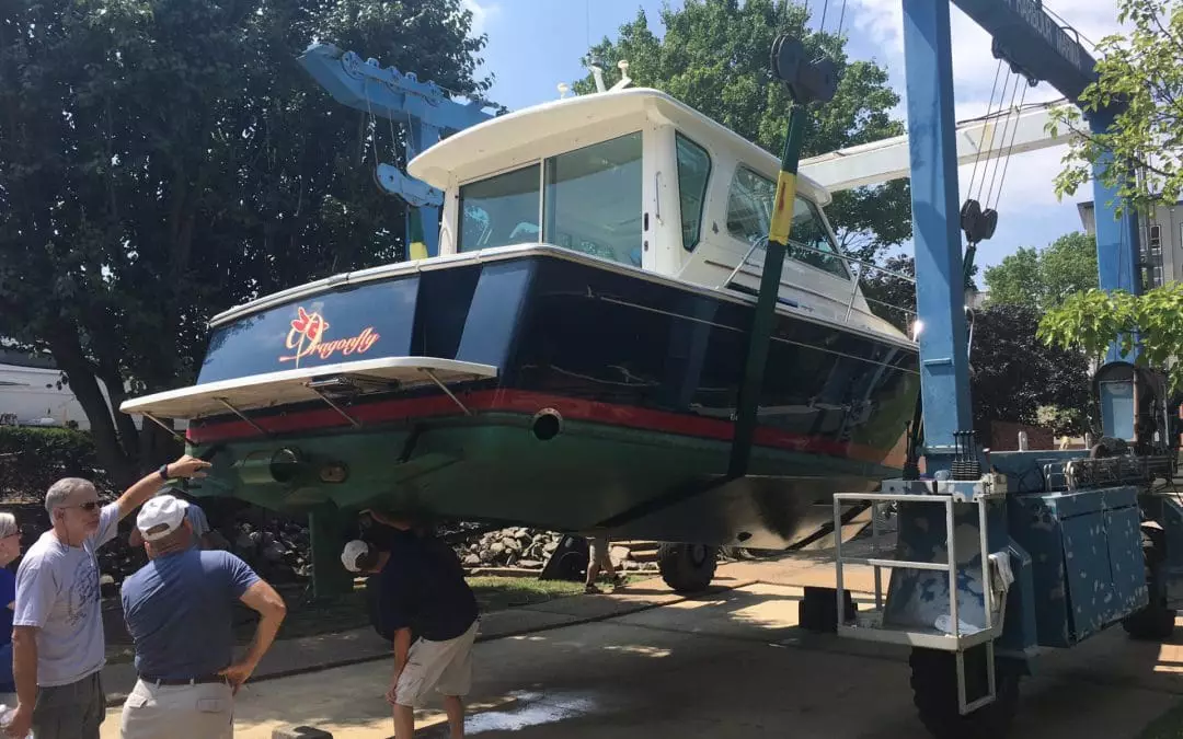 Working a Quick Sale on a Back Cove 33