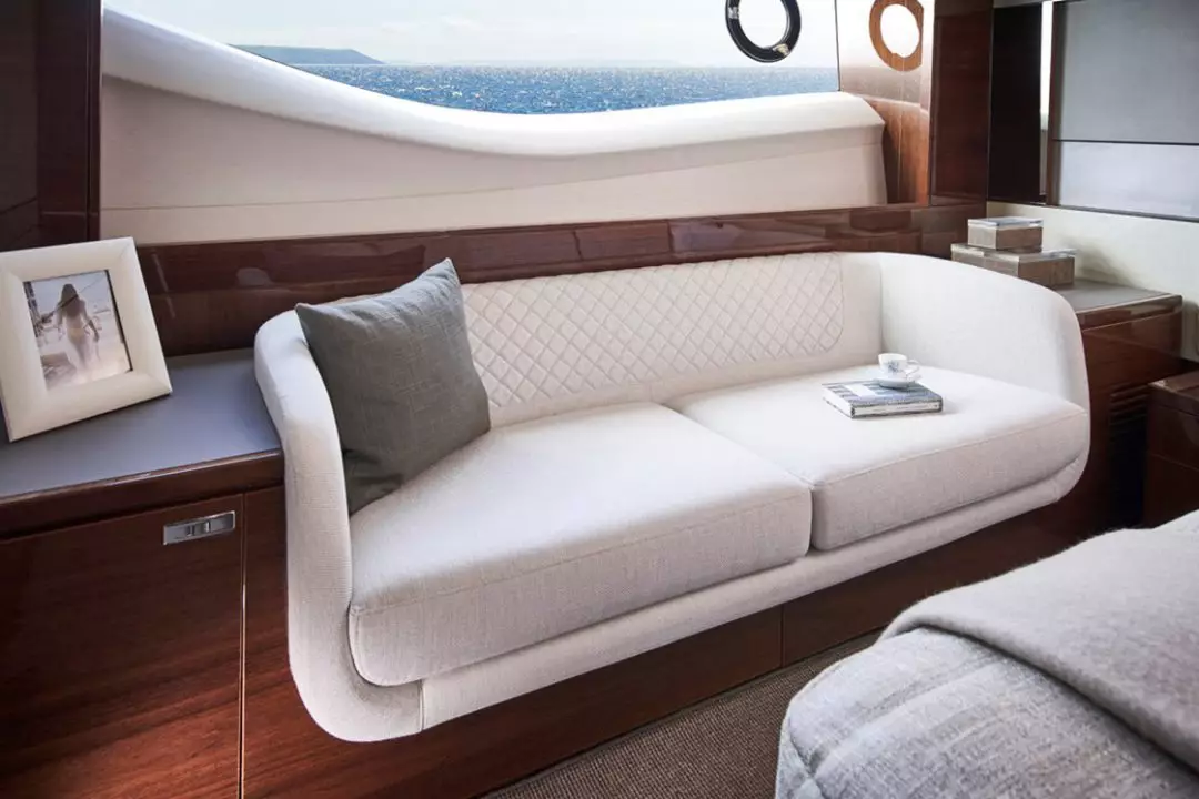 v78-master-stateroom-sofa-1-rt