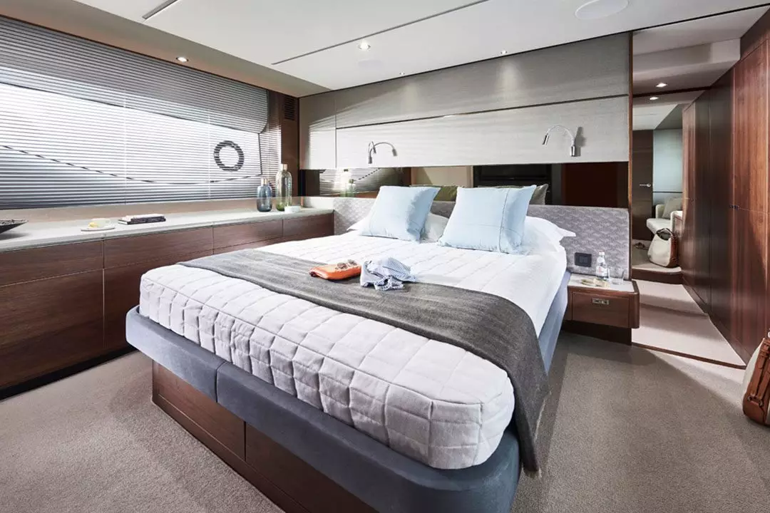 S66-master stateroom