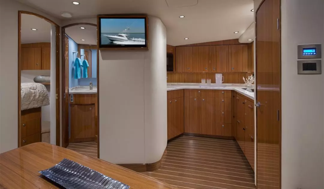 Viking 44ST Cabin