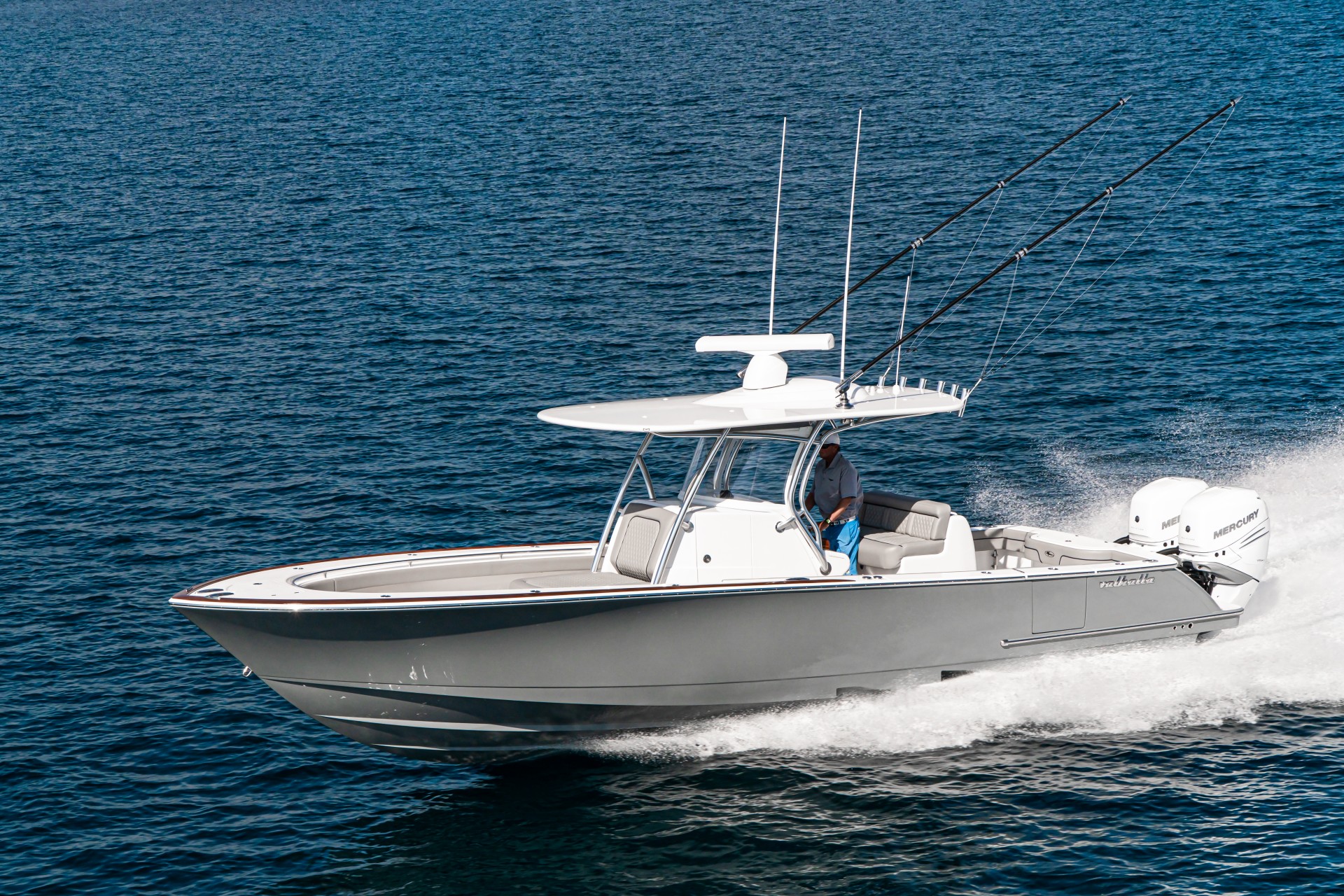 Valhalla V-33 Center Console - Bluewater Yacht Sales