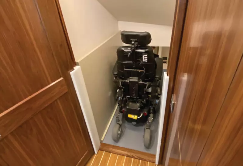 Accommodating_wheelchair_access_in_yacht_companionway