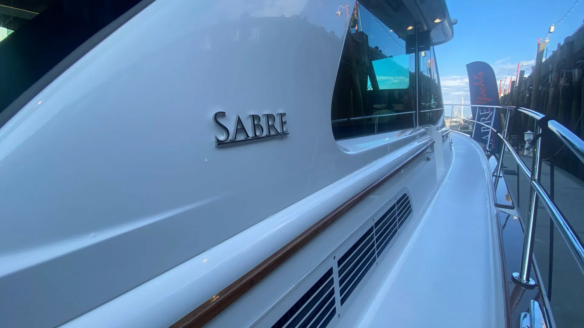 Sabre 43 Salon Express